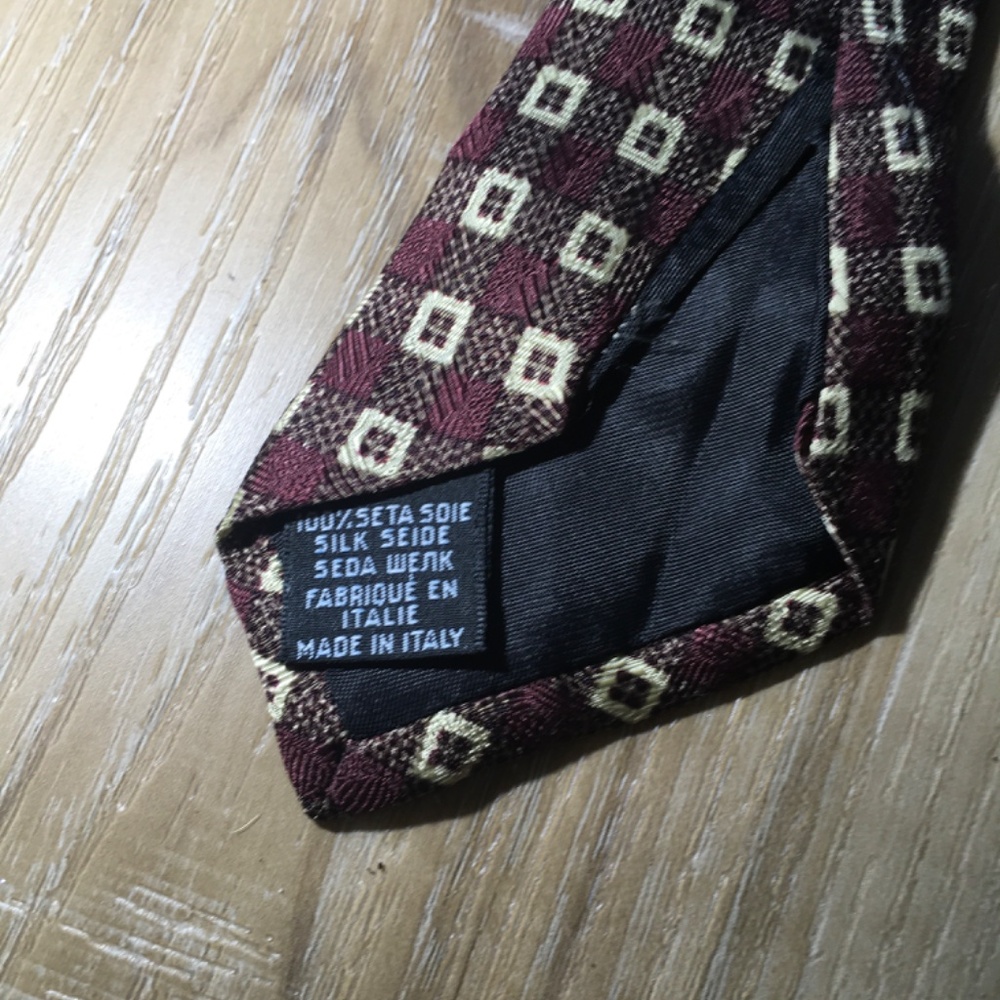 Hugo Boss tie - Picture 4 of 6